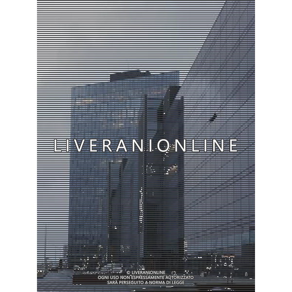 Modern buildings in the financial district of Reykjavik, Iceland, 6 April 2011. Recovering from the financial crisis the country will vote on a referendum on 9 April 2011 wether to accept the conditions to pay back the debt of millions to the UK. A previous referendum on 6 March 2010 regarding a previous offer made by the United Kingdom and the Netherlands was defeated, with 93% voting against and less than 2% in favor of agreeing to the terms. Vedute ed immagini dell\' Islanda , con capitale Reykjavik la cui economia  \' saltata \' per colpa della crisi finanziaria che ha colpito l\'intera Europa AG.ALDO LIVERANI SAS ITALY ONLY *** Local Caption *** .