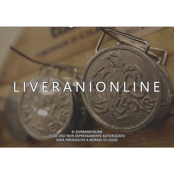 Belt buckles on sale in souvenir shop in ReykjavÕk, Iceland, 6 April 2011. Recovering from the financial crisis the country will vote on a referendum on 9 April 2011 wether to accept the conditions to pay back the debt of millions to the UK. A previous referendum on 6 March 2010 regarding a previous offer made by the United Kingdom and the Netherlands was defeated, with 93% voting against and less than 2% in favor of agreeing to the terms. Vedute ed immagini dell\' Islanda , con capitale Reykjavik la cui economia  \' saltata \' per colpa della crisi finanziaria che ha colpito l\'intera Europa AG.ALDO LIVERANI SAS ITALY ONLY *** Local Caption *** .