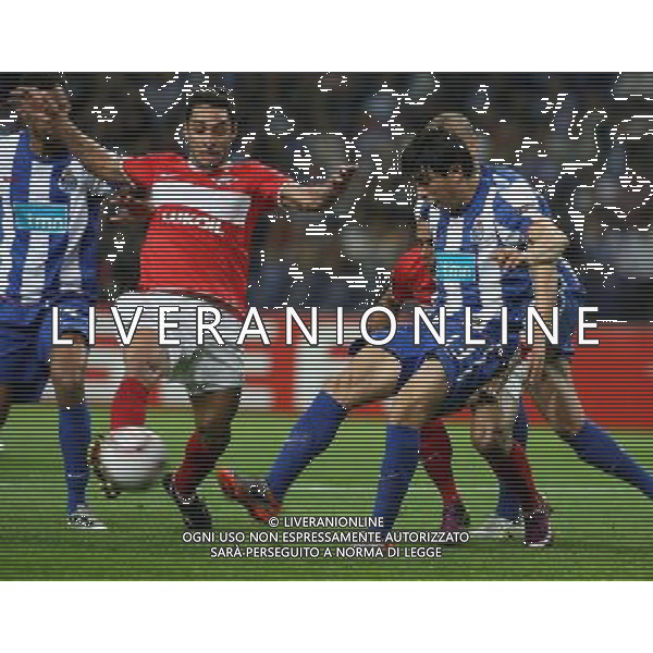 20110407: PORTO, PORTUGAL - FC Porto vs Spartak Moscow: UEFA Europa League 2010/2011 - Quarter-Finals, First Leg. In picture: Fucile (Porto) and Ibson (Spartak). PHOTO: Manuel Azevedo/CITYFILES AG ALDO LIVERANI ONLY ITALY