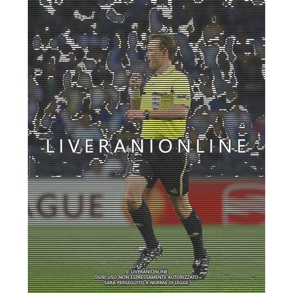 20110407: PORTO, PORTUGAL - FC Porto vs Spartak Moscow: UEFA Europa League 2010/2011 - Quarter-Finals, First Leg. In picture: referee Serge Gumienny. PHOTO: Manuel Azevedo/CITYFILES AG ALDO LIVERANI ONLY ITALY