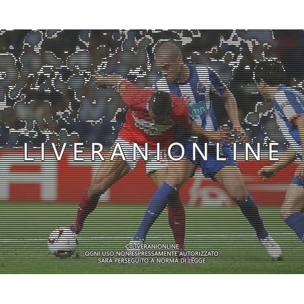 20110407: PORTO, PORTUGAL - FC Porto vs Spartak Moscow: UEFA Europa League 2010/2011 - Quarter-Finals, First Leg. In picture: Welliton Morais (Spartak) and Maicon Roque (Porto). PHOTO: Manuel Azevedo/CITYFILES AG ALDO LIVERANI ONLY ITALY