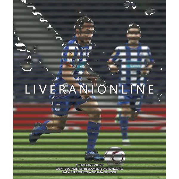 20110407: PORTO, PORTUGAL - FC Porto vs Spartak Moscow: UEFA Europa League 2010/2011 - Quarter-Finals, First Leg. In picture: Fernando Belluschi (Porto). PHOTO: Manuel Azevedo/CITYFILES AG ALDO LIVERANI ONLY ITALY