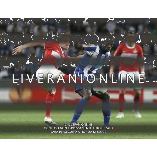 20110407: PORTO, PORTUGAL - FC Porto vs Spartak Moscow: UEFA Europa League 2010/2011 - Quarter-Finals, First Leg. In picture: Silvestre Varela (Porto) and Kirill Kombarov (Spartak). PHOTO: Manuel Azevedo/CITYFILES AG ALDO LIVERANI ONLY ITALY