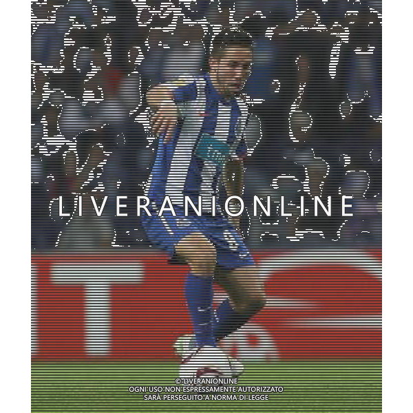 20110407: PORTO, PORTUGAL - FC Porto vs Spartak Moscow: UEFA Europa League 2010/2011 - Quarter-Finals, First Leg. In picture: Joao Moutinho (Porto). PHOTO: Manuel Azevedo/CITYFILES AG ALDO LIVERANI ONLY ITALY