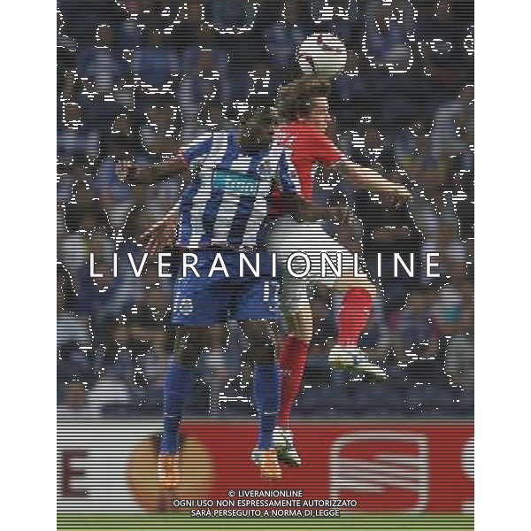 20110407: PORTO, PORTUGAL - FC Porto vs Spartak Moscow: UEFA Europa League 2010/2011 - Quarter-Finals, First Leg. In picture: Silvestre Varela (Porto) and Kirill Kombarov (Spartak). PHOTO: Manuel Azevedo/CITYFILES AG ALDO LIVERANI ONLY ITALY