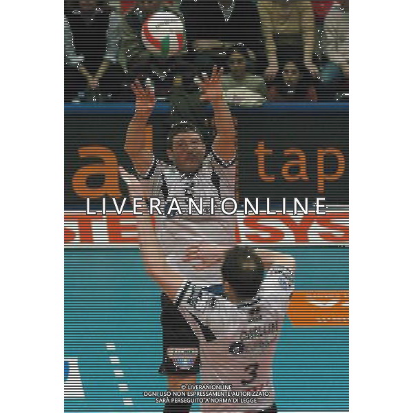 PIACENZA 01/04/04 PLAY OFF CAMPIONATO ITALIANO DI PALLAVOLO 2003/04 COPRASYSTEL PIACENZA-EDILBASSO PADOVA NELLA FOTO COSCIONE MANUEL PH GIGI ARCAINI/AG.ALDO LIVERANI