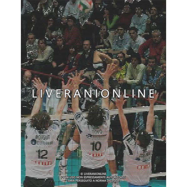 PIACENZA 01/04/04 PLAY OFF CAMPIONATO ITALIANO DI PALLAVOLO 2003/04 COPRASYSTEL PIACENZA-EDILBASSO PADOVA NELLA FOTO MARSHALL LEONELL PH GIGI ARCAINI/AG.ALDO LIVERANI