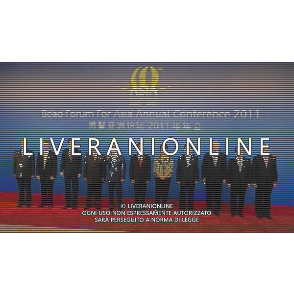 (110415) -- BOAO, April 15, 2011 () -- Chinese President Hu Jintao (C) and leaders attending the Boao Forum for Asia (BFA) Annual Conference 2011 pose for a group photo in Boao, south China\'s Hainan Province, April 15, 2011. (/Li Tao) (zgp) Forum internazionale Boao Forum for Asia (BFA) AG. ALDO LIVERANI SAS ITALY ONLY *** Local Caption *** .