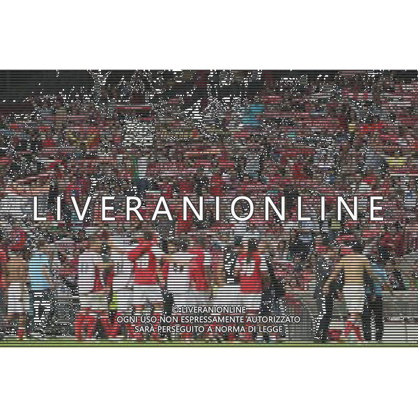 20110414: BRAGA, PORTUGAL - SC Braga vs Dynamo Kyiv: Europa League 2010/2011, quarter-finals, 2nd leg. In picture: Braga players celebrate qualification. PHOTO: Pedro Benavente/CITYFILES LIGA EUROPY SEZON 2010/2011 PILKA NOZNA BRAGA vs DYNAMO KIJOW FOT. CITYFILES/NEWSPIX.PL PORTUGAL,BRAZIL,SPAIN,GERMANY,FRANCE,UK OUT !!! --- Newspix.pl CALCIO EUROPA LEAGUE ©AG ALDO LIVERANI SAS - ITALY ONLY - *** Local Caption *** .