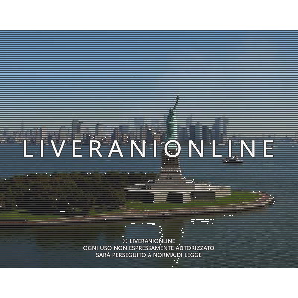 NEW YORK NELLA FOTO LA STATUA DELLA LIBERTA IFC-AGENZIA ALDO LIVERANI