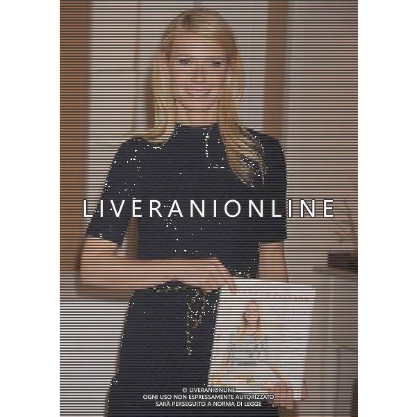 Gwyneth Paltrow made an appearance at Williams Sonoma at Columbus Circle in New York City on April 15, 2011 to sign copies of her new cook book ïMy FatherÍs Daughter. AG.ALDO LIVERANI SAS ITALY ONLY *** Local Caption *** .
