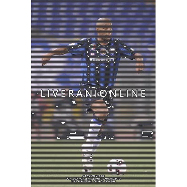 Roma - Inter Coppa Italia TIM Cup 2010/2011 Semifinali Andata Roma - 19.04.2011 nella foto: Douglas Maicon ©Corradetti / Ag. Aldo Liverani Sas