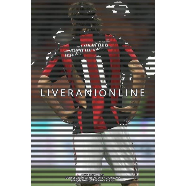 MILAN - PALERMO ANDATA SEMIFINALE DI COPPA ITALIA TIM CUP 20/04/2011 NELLA FOTO maglia strappata ibrahimovic ©LUZZANI/AGENZIA ALDO LIVERANI SAS