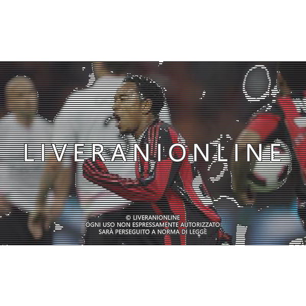MILAN - PALERMO ANDATA SEMIFINALE DI COPPA ITALIA TIM CUP 20/04/2011 NELLA FOTO esultanza dopo il gol di emanuelson ©LUZZANI/AGENZIA ALDO LIVERANI SAS