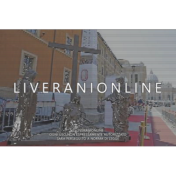 Roma - 21/04/2011 - Via della Conciliazione - Le stazioni della Via Crucis raffigurate da statue in bronzo - nella foto: å© Fabrizio Corradetti - Ag. Aldo Liverani sas