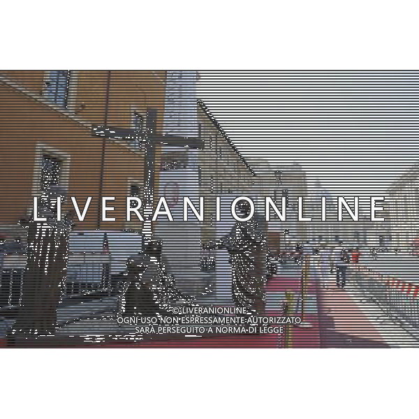 Roma - 21/04/2011 - Via della Conciliazione - Le stazioni della Via Crucis raffigurate da statue in bronzo - nella foto: å© Fabrizio Corradetti - Ag. Aldo Liverani sas