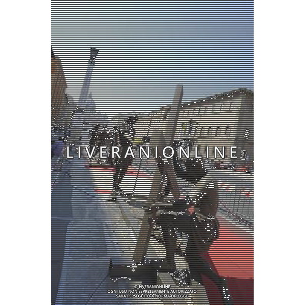 Roma - 21/04/2011 - Via della Conciliazione - Le stazioni della Via Crucis raffigurate da statue in bronzo - nella foto: å© Fabrizio Corradetti - Ag. Aldo Liverani sas