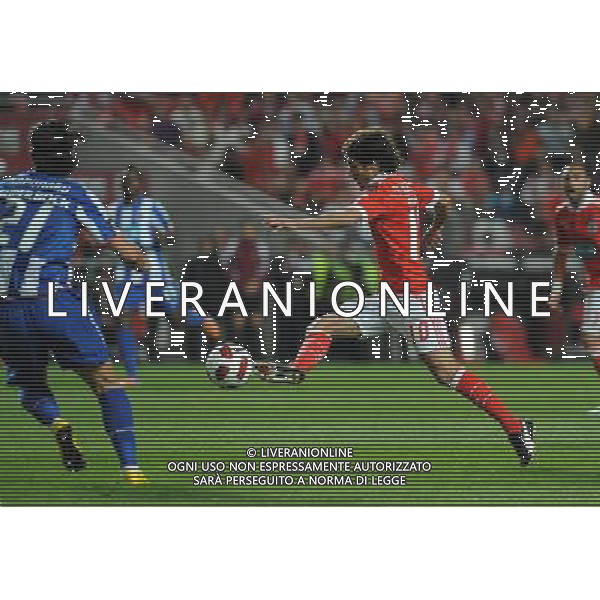 20110420: LISBON, PORTUGAL - SL Benfica vs FC Porto: Portuguese Cup 2010/2011, Semi-Finals, 2nd Leg. In picture: Pablo Aimar (Benfica). PHOTO: Alvaro Isidoro/CITYFILES PUCHAR PORTUGALII LIGA PORTUGALSKA SEZON 2010/2011 PILKA NOZNA POLFINAL BENFICA LIZBONA vs FC PORTO FOT. CITYFILES/NEWSPIX.PL PORTUGAL,BRAZIL,SPAIN,GERMANY,FRANCE,UK OUT !!! --- Newspix.pl AG ALDO LIVERANI ONLY ITALY *** Local Caption *** www.newspix.pl mail us: info@newspix.pl call us: 0048 022 23 22 222 --- Polish Picture Agency by Ringier Axel Springer Poland