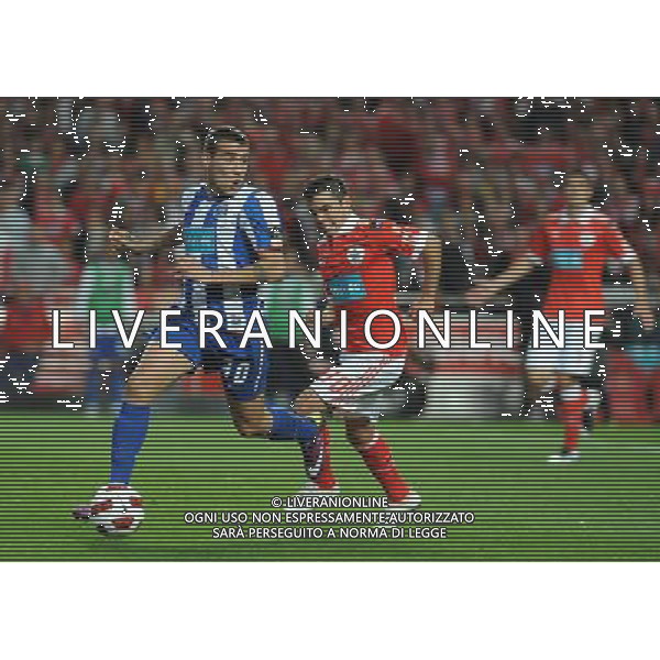 20110420: LISBON, PORTUGAL - SL Benfica vs FC Porto: Portuguese Cup 2010/2011, Semi-Finals, 2nd Leg. In picture: Otamendi (Porto) and Javier Saviola (Benfica). PHOTO: Alvaro Isidoro/CITYFILES PUCHAR PORTUGALII LIGA PORTUGALSKA SEZON 2010/2011 PILKA NOZNA POLFINAL BENFICA LIZBONA vs FC PORTO FOT. CITYFILES/NEWSPIX.PL PORTUGAL,BRAZIL,SPAIN,GERMANY,FRANCE,UK OUT !!! --- Newspix.pl AG ALDO LIVERANI ONLY ITALY *** Local Caption *** www.newspix.pl mail us: info@newspix.pl call us: 0048 022 23 22 222 --- Polish Picture Agency by Ringier Axel Springer Poland
