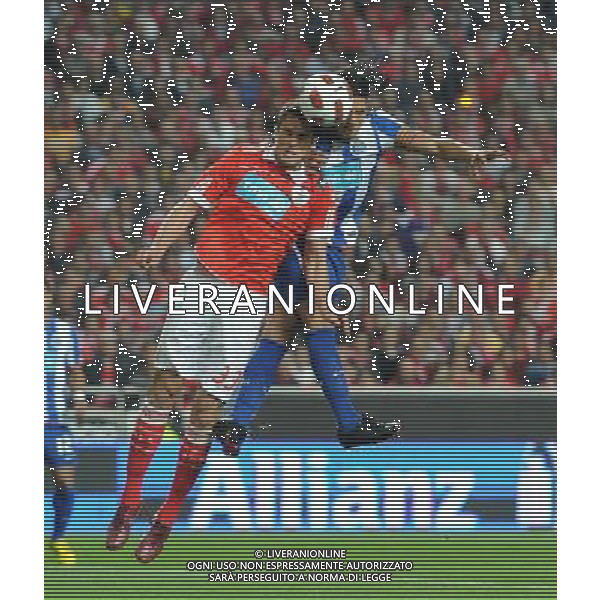 20110420: LISBON, PORTUGAL - SL Benfica vs FC Porto: Portuguese Cup 2010/2011, Semi-Finals, 2nd Leg. In picture: Jardel Vieira (Benfica) and Radamel Falcao (Porto). PHOTO: Alexandre Pona/CITYFILES PUCHAR PORTUGALII LIGA PORTUGALSKA SEZON 2010/2011 PILKA NOZNA POLFINAL BENFICA LIZBONA vs FC PORTO FOT. CITYFILES/NEWSPIX.PL PORTUGAL,BRAZIL,SPAIN,GERMANY,FRANCE,UK OUT !!! --- Newspix.pl AG ALDO LIVERANI ONLY ITALY *** Local Caption *** www.newspix.pl mail us: info@newspix.pl call us: 0048 022 23 22 222 --- Polish Picture Agency by Ringier Axel Springer Poland