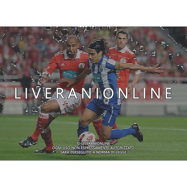 20110420: LISBON, PORTUGAL - SL Benfica vs FC Porto: Portuguese Cup 2010/2011, Semi-Finals, 2nd Leg. In picture: Luisao (Benfica) and Radamel Falcao (Porto). PHOTO: Alvaro Isidoro/CITYFILES PUCHAR PORTUGALII LIGA PORTUGALSKA SEZON 2010/2011 PILKA NOZNA POLFINAL BENFICA LIZBONA vs FC PORTO FOT. CITYFILES/NEWSPIX.PL PORTUGAL,BRAZIL,SPAIN,GERMANY,FRANCE,UK OUT !!! --- Newspix.pl AG ALDO LIVERANI ONLY ITALY *** Local Caption *** www.newspix.pl mail us: info@newspix.pl call us: 0048 022 23 22 222 --- Polish Picture Agency by Ringier Axel Springer Poland