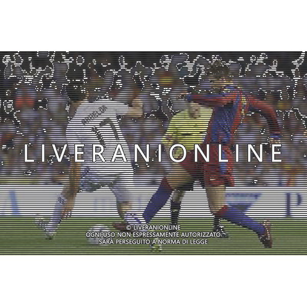 FC Barcelona\'s Gerard Pique (r) and Real Madrid\'s Alvaro Arbeloa during King\'s Cup 2001 Final match.April 20,2011. (ALTERPHOTOS/Acero) ALDO LIVERANI S A S ONLY ITALY
