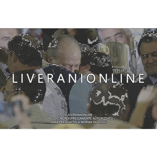 Real Madrid\'s Iker Casillas and King Juan Carlos after Spain\'s King\'s Cup Final match in Valencia, Spain on April 20th 2011. Photo: Cesar Cebolla / ALFAQUI ALDO LIVERANI S A S ONLY ITALY