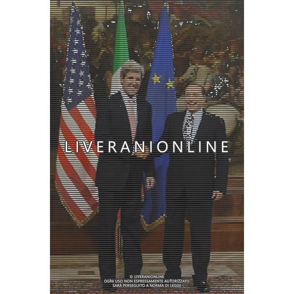 Roma - 22/04/2011 - Palazzo Chigi - Il Presidente del Consiglio dei Ministri Silvio Berlusconi incontra il Presidente della Commissione esteri del Senato degli stati Uniti d\'America John Kerry - nella foto: Silvio Berlusconi e John Kerry © Fabrizio Corradetti - Ag. Aldo Liverani sas