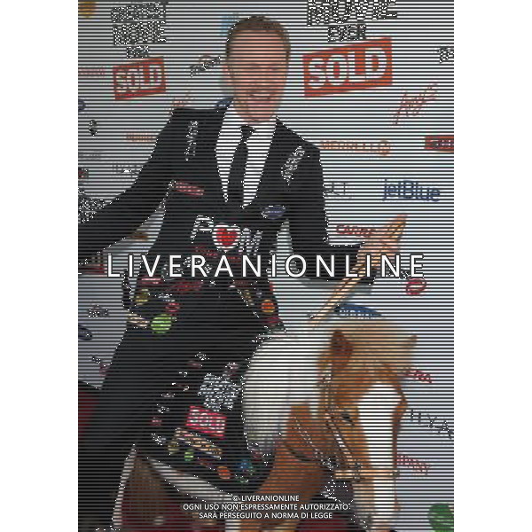 Morgan Spurlock Photo by Gilbert Flores \'Pom Wonderful Presents: The Greatest Movie Ever Sold\' at the ArcLight Cinemas Cinerama Dome April 20, 2011 - Hollywood, California AG. ALDO LIVERANI SAS ITALY ONLY *** Local Caption *** .