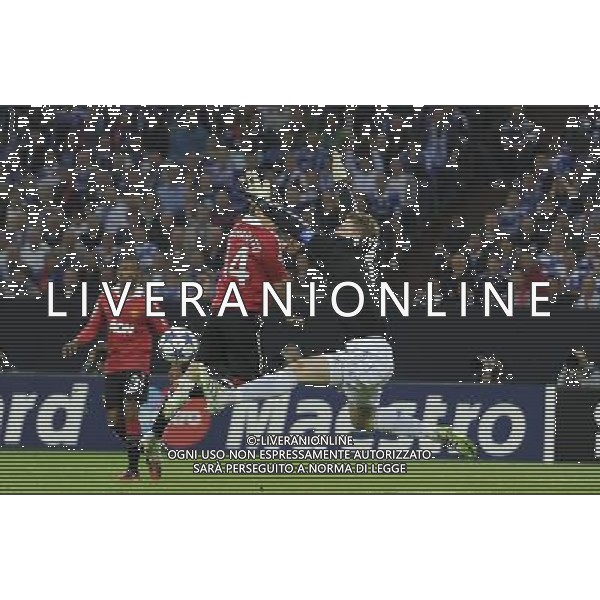 firo : Fu§ball,Fussball, 26.04.2011 CL, Champions League, Halbfinale Hinspiel, Saison 2010/2011 FC Schalke 04 - Man U, Manchester United NEUER gegen HERNANDEZ $worldrightsEs gelten unsere AGB, einsehbar auf www.firosportphoto.de copyright by firo sportphoto: Pfefferackerstr. 2aÊ 45894 G e l s e n k i r c h e n www.firosportphoto.de mail@firosportphoto.de (V o l k s b a n k B o c h u m - W i t t e n ) BLZ.: 430 601 29 Kt. Nr.: 341 117 100 Tel:Ê 0209 - 9304402 Fax:Ê 0209 - 9304443 AG ALDO LIVERANI ONLY ITALY
