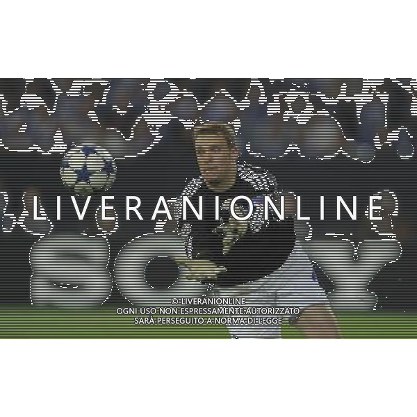firo : Fu§ball,Fussball, 26.04.2011 CL, Champions League, Halbfinale Hinspiel, Saison 2010/2011 FC Schalke 04 - Man U, Manchester United Torwart Manuel NEUER $worldrightsEs gelten unsere AGB, einsehbar auf www.firosportphoto.de copyright by firo sportphoto: Pfefferackerstr. 2aÊ 45894 G e l s e n k i r c h e n www.firosportphoto.de mail@firosportphoto.de (V o l k s b a n k B o c h u m - W i t t e n ) BLZ.: 430 601 29 Kt. Nr.: 341 117 100 Tel:Ê 0209 - 9304402 Fax:Ê 0209 - 9304443 AG ALDO LIVERANI ONLY ITALY