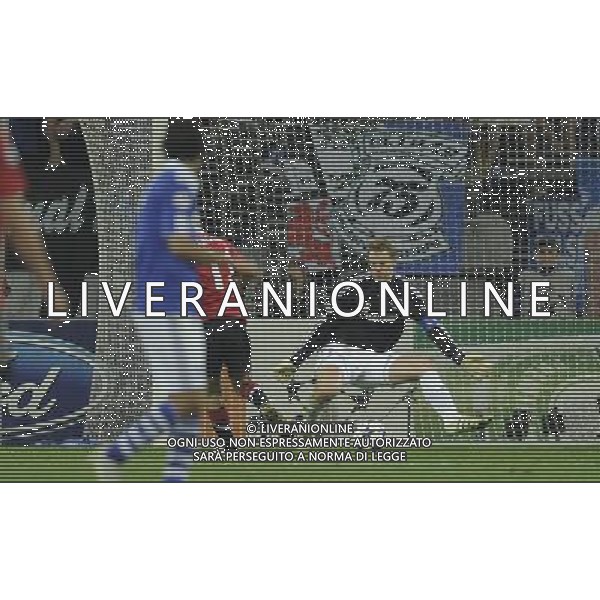 firo : Fu§ball,Fussball, 26.04.2011 CL, Champions League, Halbfinale Hinspiel, Saison 2010/2011 FC Schalke 04 - Man U, Manchester United Tor GIGGS zum 0:1 $worldrightsEs gelten unsere AGB, einsehbar auf www.firosportphoto.de copyright by firo sportphoto: Pfefferackerstr. 2aÊ 45894 G e l s e n k i r c h e n www.firosportphoto.de mail@firosportphoto.de (V o l k s b a n k B o c h u m - W i t t e n ) BLZ.: 430 601 29 Kt. Nr.: 341 117 100 Tel:Ê 0209 - 9304402 Fax:Ê 0209 - 9304443 aldo liverani s a s only italy