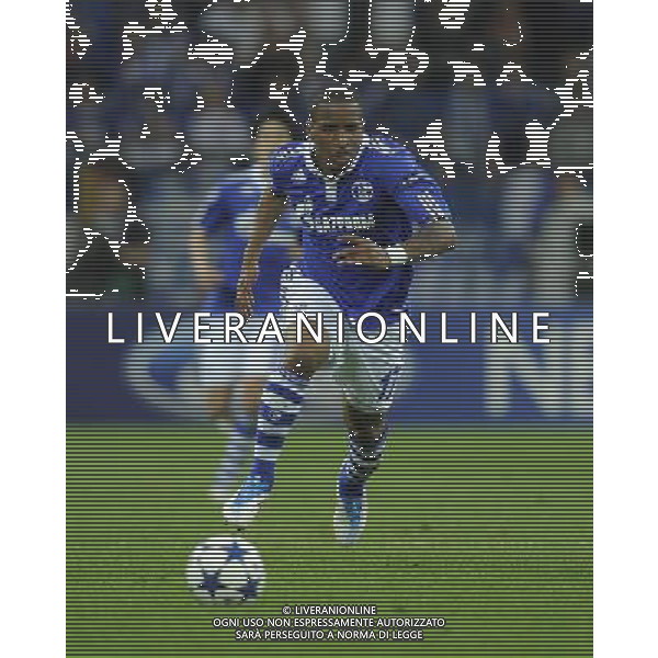 firo : Fu§ball,Fussball, 26.04.2011 CL, Champions League, Halbfinale Hinspiel, Saison 2010/2011 FC Schalke 04 - Man U, Manchester United 0:2 Jefferson FARFAN, Schalke Einzelaktion $worldrightsEs gelten unsere AGB, einsehbar auf www.firosportphoto.de copyright by firo sportphoto: Pfefferackerstr. 2aÊ 45894 G e l s e n k i r c h e n www.firosportphoto.de mail@firosportphoto.de (V o l k s b a n k B o c h u m - W i t t e n ) BLZ.: 430 601 29 Kt. Nr.: 341 117 100 Tel:Ê 0209 - 9304402 Fax:Ê 0209 - 9304443 AG ALDO LIVERANI ONLY ITALY