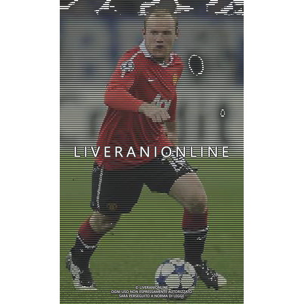 firo FuÃŸball,Fussball, 26.04.2011 Uefa Champions League 2010/2011 FC Schalke 04 - Manchester United 0:2 Einzelaktion Wayne Rooney , Manu $worldrightsEs gelten unsere AGB, einsehbar auf www.firosportphoto.de copyright by firo sportphoto: Pfefferackerstr. 2aÂ  45894 G e l s e n k i r c h e n www.firosportphoto.de mail@firosportphoto.de (V o l k s b a n k B o c h u m - W i t t e n ) BLZ.: 430 601 29 Kt. Nr.: 341 117 100 Tel:Â  0209 - 9304402 Fax:Â  0209 - 9304443 AG ALDO LIVERANI ONLY ITALY