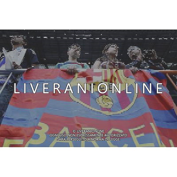 Barcelona\'s fans at Santiago Bernabeu Stadium before Champions League match in Madrid. April 27, 2011. (ALTERPHOTOS/Alvaro Hernandez) AG ALDO LIVERANI ONLY ITALY