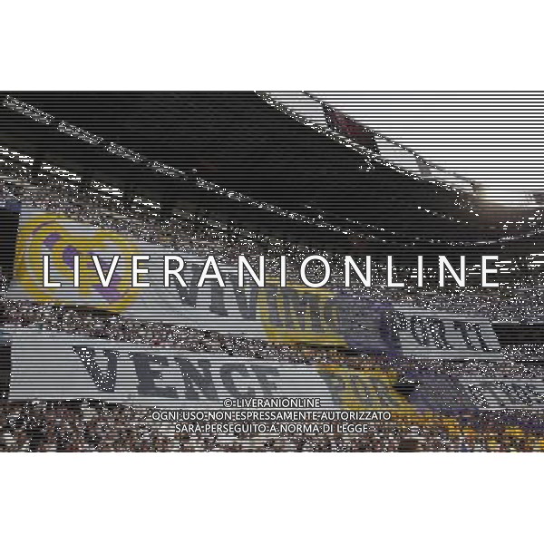 Real Madrid\'s fans display a huge banner that reads \'We live for you, win for us\' during Champions League match in Madrid. April 27, 2011. (ALTERPHOTOS/Alvaro Hernandez) AG ALDO LIVERANI ONLY ITALY
