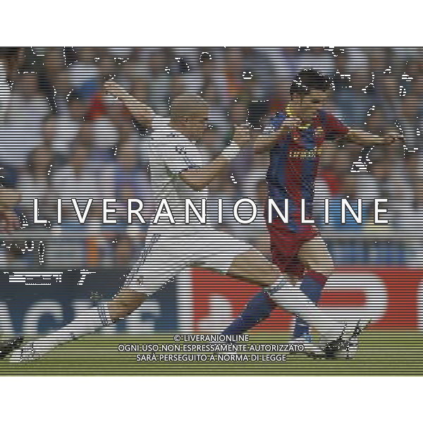 Real Madrid\'s Pepe against Barcelona\'s David Villa during Champions League match in Madrid. April 27, 2011. (ALTERPHOTOS/Alvaro Hernandez) AG ALDO LIVERANI ONLY ITALY