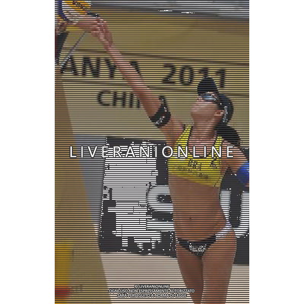 (110428) -- SANYA, April 28, 2011 () -- Antunes Talita of Brazil plays against Norway during 2011 Swatch FIVB Beach Volleyball World Tour in Sanya, south China\'s Hainan Province, April 28, 2011. Brazil won 2-0. (/Hou Jiansen) AG ALDO LIVERANI S A S ONLY ITALY
