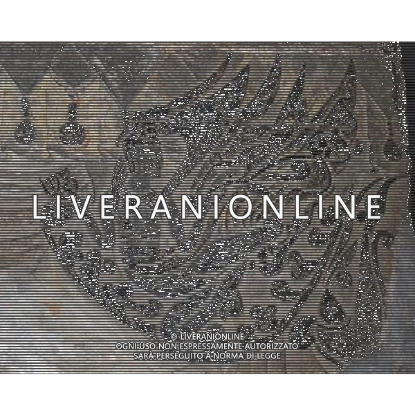 (110428) -- ZHENGZHOU, April 28, 2011 () -- Photo taken on April 28, 2011, shows a statue of flying Apsaras in the Gongyi Grotto Temple in Gongyi City of Zhengzhou, central China\'s Henan Province. The Gongyi Grotto Temple, caved by the royal family of the North Wei Dynasty (386-557), has five existing grottoes and 7,743 Buddha statues. The grotto temple has become a tourist site along the Yellow River after receiving restoration and proper protection. (/Zhao Peng) (llp) Zhengzhou Foto scattata il 28 aprile 2011, mostra due statue di Buddha nella Grotta Gongyi Tempio di Gongyi cittˆ di Zhengzhou, Il tempio grotta  diventata una localitˆ turistica lungo il Fiume Giallo, dopo aver ricevuto il restauro e la protezione adeguata. AG. ALDO LIVERANI SAS ITALY ONLY *** Local Caption *** .