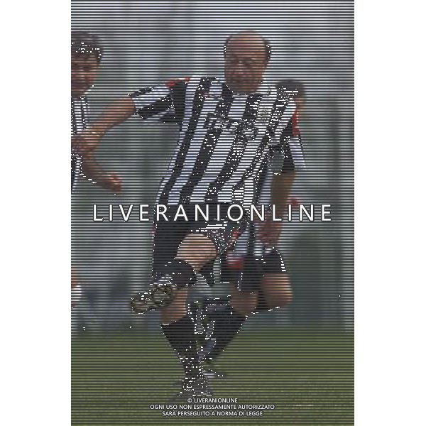 COLLECCHIO PARMA 22/04/2001 PARMA-JUVENTUS NELLA FOTO MOGGI LUCIANO FOTO ALDO LIVERANI