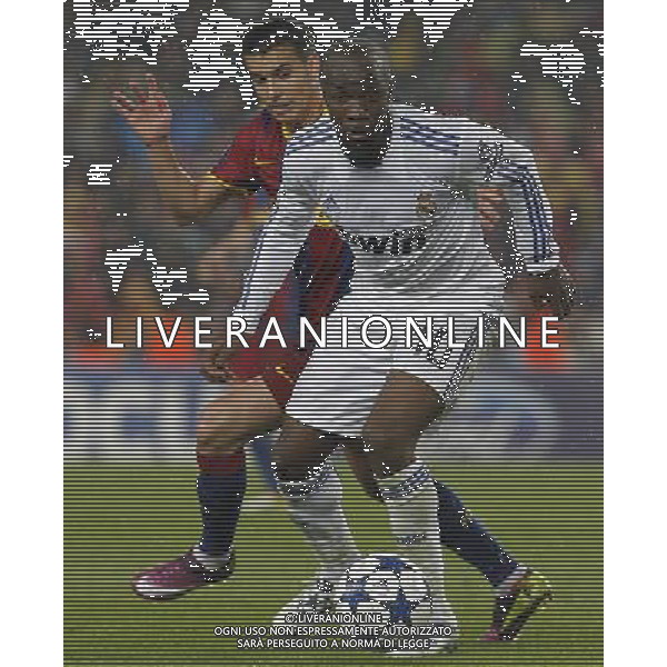 FC Barcelona\'s Pedro Rodriguez (b) and Real Madrid\'s Lass Diarra during UEFA Champions League match.May 3,2011.(ALTERPHOTOS/Acero) AG ALDO LIVERANI S A S ONLY ITALKY