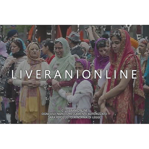 Thousands watch and participate in the 24th Annual Sikh Day Parade in New York on Saturday, April 30, 2011. Sikhism was founded about 400 years ago and now has about 24 million followers with approx. 50% living in the Punjab region of India. It is the world\'s fifth largest religion. (å© Richard B. Levine) ©photoshot/Agenzia Aldo Liverani Sas - ITALY ONLY - Migliaia di partecipanti alla 24a Parata Annuale nella giornata della cultura Sikh a New York il Sabato, 30 aprile 2011.