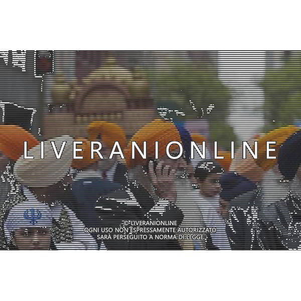 Thousands watch and participate in the 24th Annual Sikh Day Parade in New York on Saturday, April 30, 2011. Sikhism was founded about 400 years ago and now has about 24 million followers with approx. 50% living in the Punjab region of India. It is the world\'s fifth largest religion. (å© Richard B. Levine) ©photoshot/Agenzia Aldo Liverani Sas - ITALY ONLY - Migliaia di partecipanti alla 24a Parata Annuale nella giornata della cultura Sikh a New York il Sabato, 30 aprile 2011.