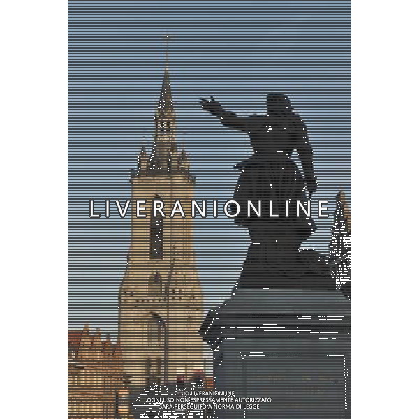 (110504) -- BRUSSELS, May 4, 2011 () -- Picture taken on May 3, 2011 shows the Tournai belfry (L) in Tournai, western Belgian city. Tournai is one of the oldest city of Belgium. Built on the first half of 12th centery and famous for its mixed Romanesque and Gothic style, the Notre-Dame Cathedral of Tournai was listed as World Heritage by UNESCO in 2000. (/Wu Wei) (zx) BRUXELLES, 4 maggio 2011 () - Foto scattata il 3 maggio 2011 mostra di Notre-Dame e le sue costruzioni vicine a Tournai, occidentale della cittˆ belga. Tournai  una delle pi antiche cittˆ del Belgio. Costruito nella prima metˆ del centery 12 e famosa per il suo stile misto romanico e gotico, la Cattedrale di Notre-Dame di Tournai  stato elencato come Patrimonio Mondiale dell\'Umanitˆ dall\'UNESCO nel 2000. (/ Wu Wei) (zx) AG ALDO LIVERANI S A S ONLY ITALY