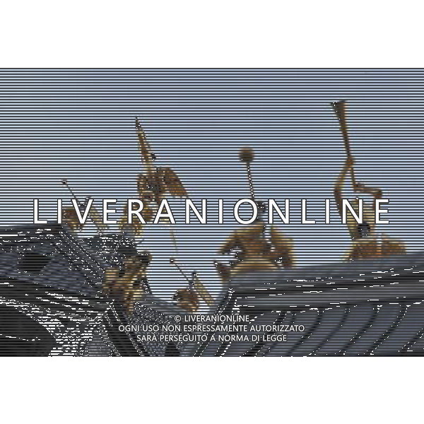 (110504) -- BRUSSELS, May 4, 2011 () -- Picture taken on May 3, 2011 shows the top of Tournai belfry in Tournai, western Belgian city. Tournai is one of the oldest city of Belgium. Built on the first half of 12th centery and famous for its mixed Romanesque and Gothic style, the Notre-Dame Cathedral of Tournai was listed as World Heritage by UNESCO in 2000. (/Wu Wei) (zx) BRUXELLES, 4 maggio 2011 () - Foto scattata il 3 maggio 2011 mostra di Notre-Dame e le sue costruzioni vicine a Tournai, occidentale della cittˆ belga. Tournai  una delle pi antiche cittˆ del Belgio. Costruito nella prima metˆ del centery 12 e famosa per il suo stile misto romanico e gotico, la Cattedrale di Notre-Dame di Tournai  stato elencato come Patrimonio Mondiale dell\'Umanitˆ dall\'UNESCO nel 2000. (/ Wu Wei) (zx) AG ALDO LIVERANI S A S ONLY ITALY