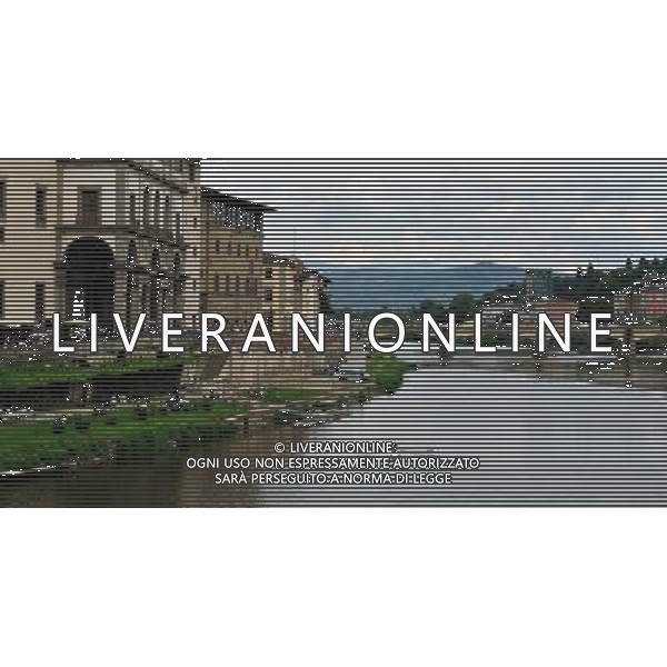 FLORENCE, May 6, 2011 Photo taken on May 4, 2011 shows the scenery along the Arno River in Florence, central Italy. Florence is the capital city of the Italian region of Tuscany and the symbol of the Renaissance. UNESCO inscribed the historic center of Florence in the World Heritage List in 1982. (/Wang Qingqin) (lyx) VEDUTE DELLA CITTA DI FIRENZE AG ALDO LIVERANI ONLY ITALY