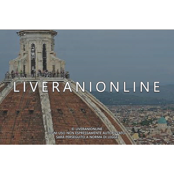 FLORENCE, May 6, 2011 Tourists are seen on the dome of the Cathedral of Santa Maria del Fiore at the historic center in Florence, central Italy, May 4, 2011. Florence is the capital city of the Italian region of Tuscany and the symbol of the Renaissance. UNESCO inscribed the historic center of Florence in the World Heritage List in 1982. (/Wang Qingqin) (lyx) VEDUTE DELLA CITTA DI FIRENZE AG ALDO LIVERANI ONLY ITALY