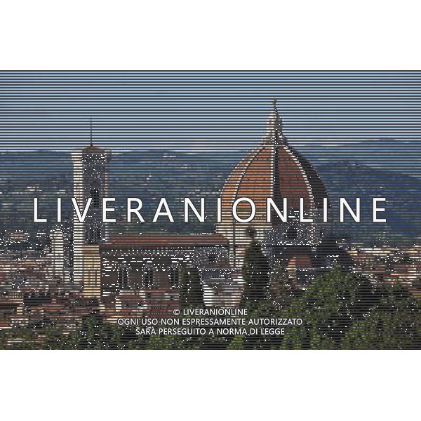 FLORENCE, May 6, 2011 Photo taken on May 4, 2011 shows the Cathedral of Santa Maria del Fiore (R) and Giotto\'s Campanile at the historic center in Florence, central Italy. Florence is the capital city of the Italian region of Tuscany and the symbol of the Renaissance. UNESCO inscribed the historic center of Florence in the World Heritage List in 1982. (/Wang Qingqin) (lyx) VEDUTE DELLA CITTA DI FIRENZE AG ALDO LIVERANI ONLY ITALY