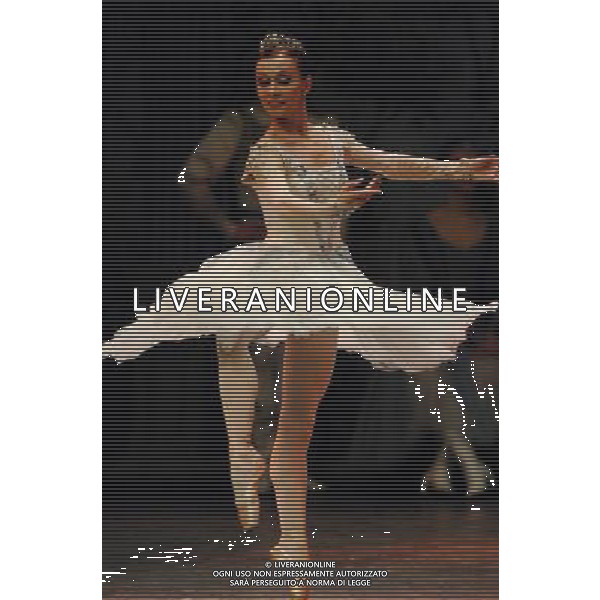 (110506) -- XI\'AN, May 6, 2011 () -- A dancer of the Russian Ballets (Ballets Russes) performs Tchaikovsky Swan Lake Ballet in Xi\'an, capital of central China\'s Shaanxi Province, May 6, 2011. (/Li Yibo) (lfj) AG ALDO LIVERANI S A S ONLY ITALY