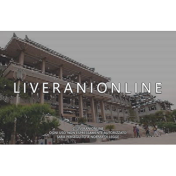 BEIJING, May 9, 2011 Readers enter the southern component of the National Library of China in Beijing, capital of China, May 9, 2011. The southern component of the library completed in 1987 will enter a three year reconstruction period on May 10. (/Zhao Wanwei)(mcg) Biblioteca Nazionale della Cina a Pechino, capitale della Cina. AG. ALDO LIVERANI SAS ITALY ONLY *** Local Caption *** .